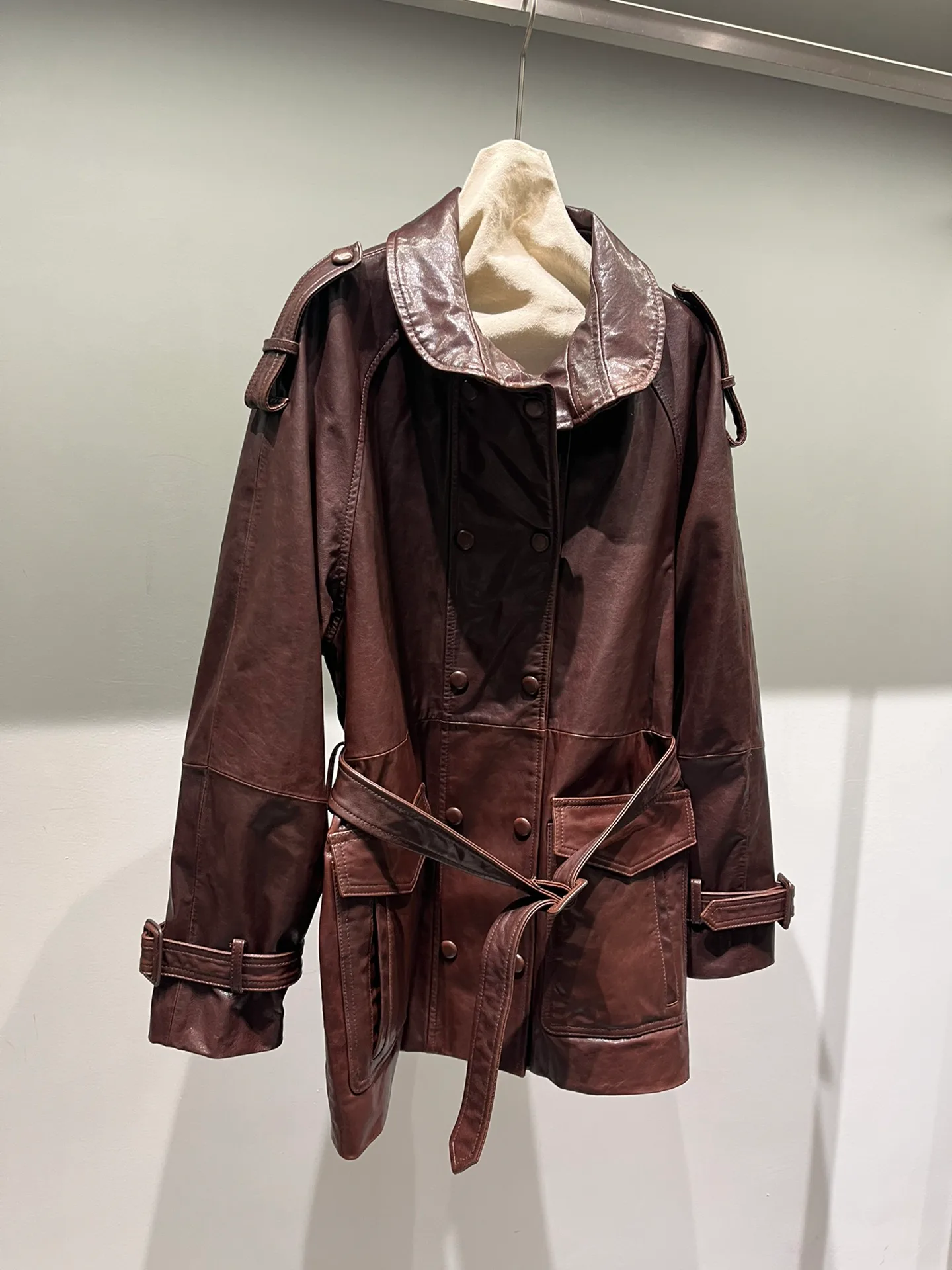 Кожаные Куртки И Дублёнки Женские Saint Laurent 11526306