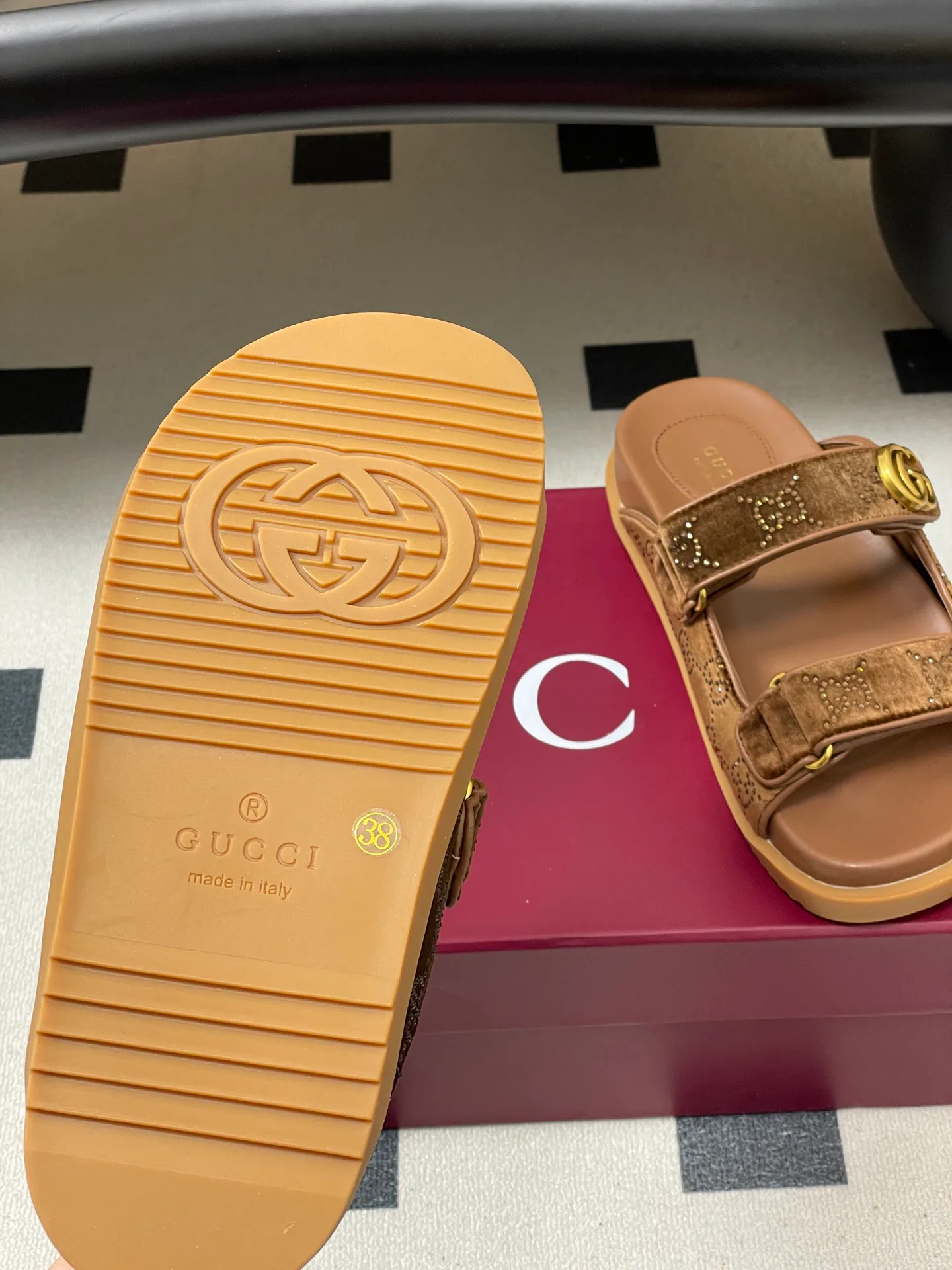 Сандалии Женские Gucci 11777354