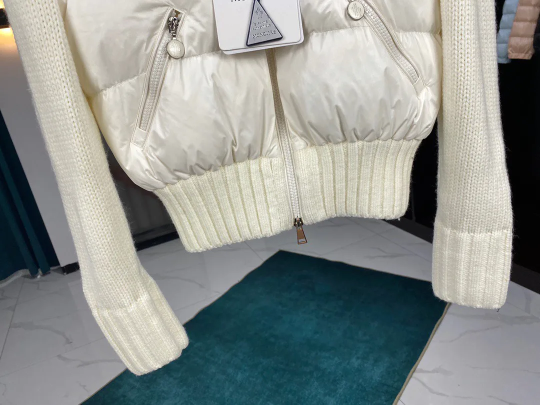 Куртки И Пуховики Женские Moncler 19737037