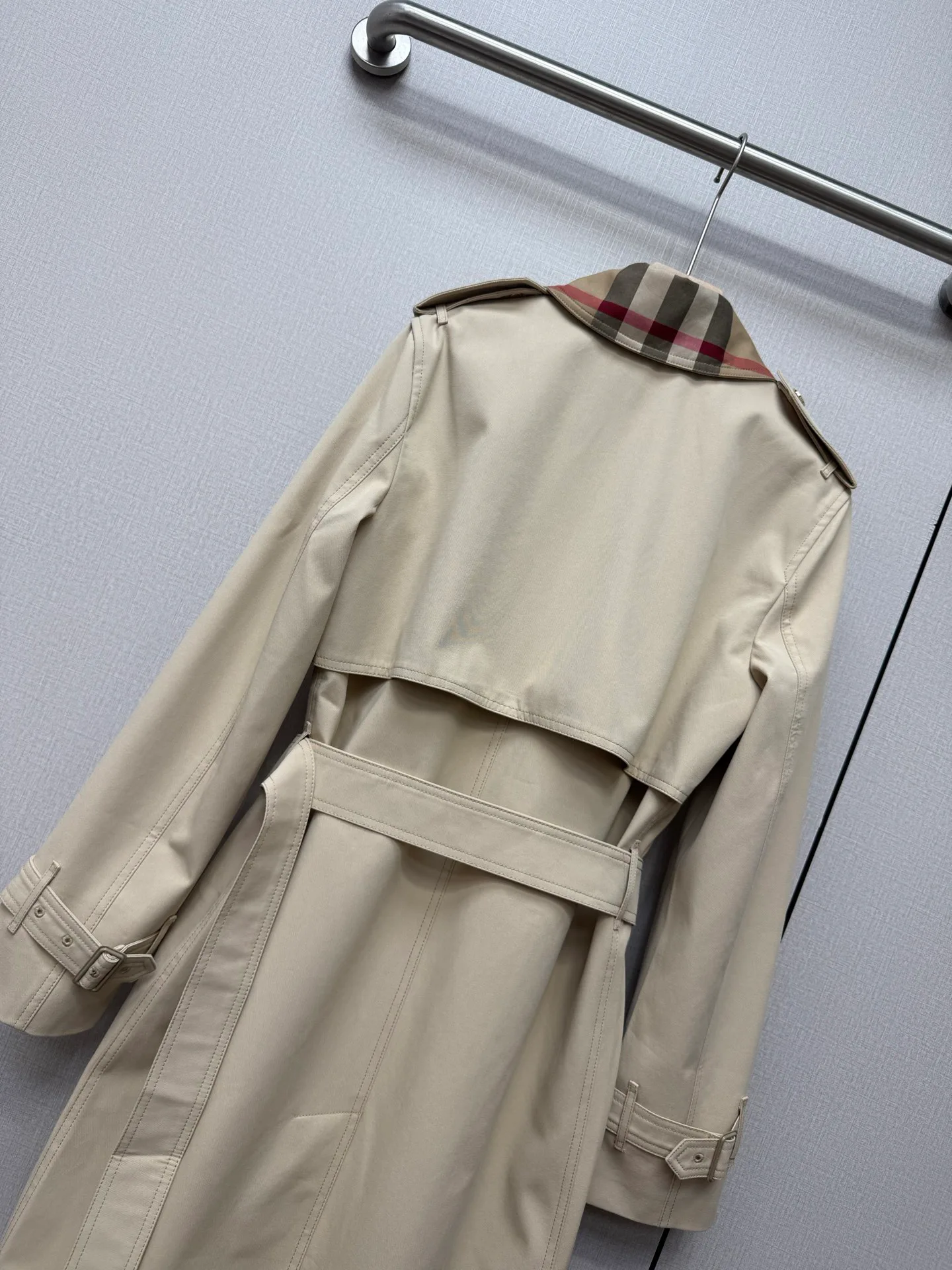 Тренчи Женские Burberry 19100480