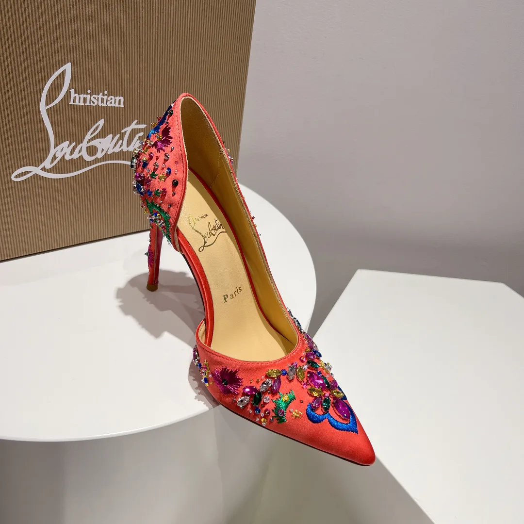 Туфли Женские Christian Louboutin 28144