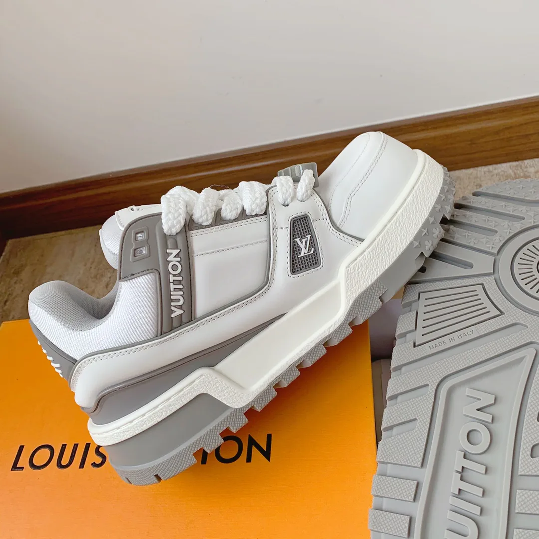 Кроссовки Женские Louis Vuitton 10234442