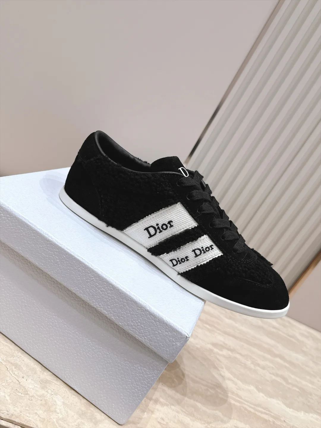 Кроссовки Женские Christian Dior 18780424