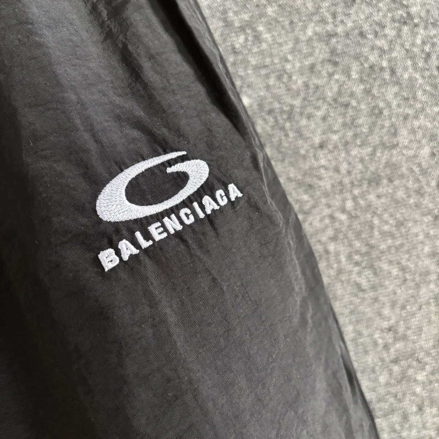 Шорты Женские Balenciaga 13409557