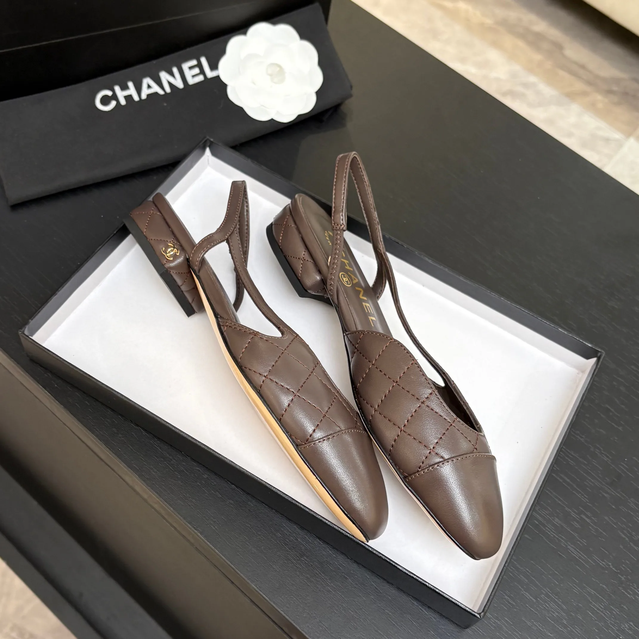 Босоножки Женские Chanel 17730814