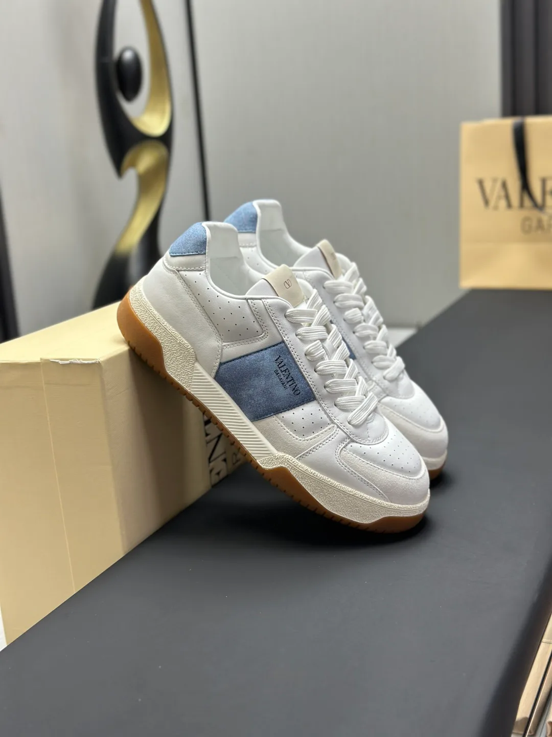 Кроссовки Женские Valentino 11707486