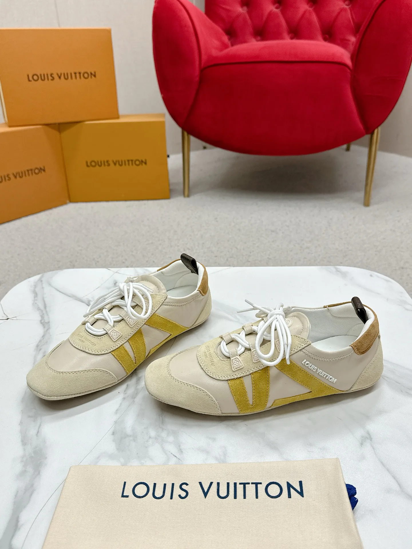 Кроссовки Женские Louis Vuitton 97338