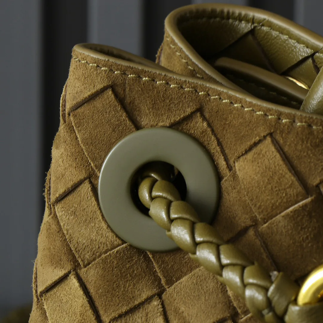 Классические Сумки Женские Bottega Veneta 16879769