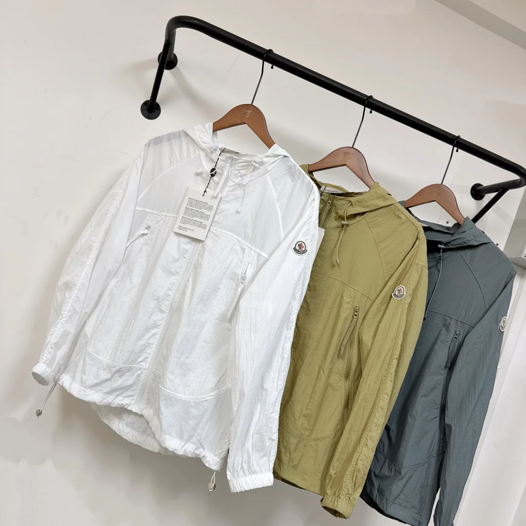 Куртки И Пуховики Мужские Moncler 17286063