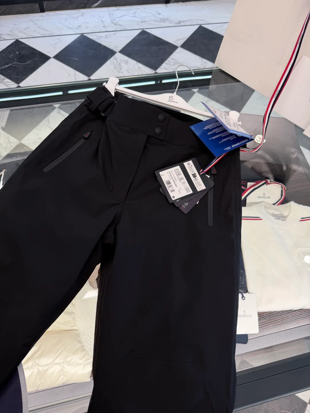 Брюки Женские Moncler 18133616