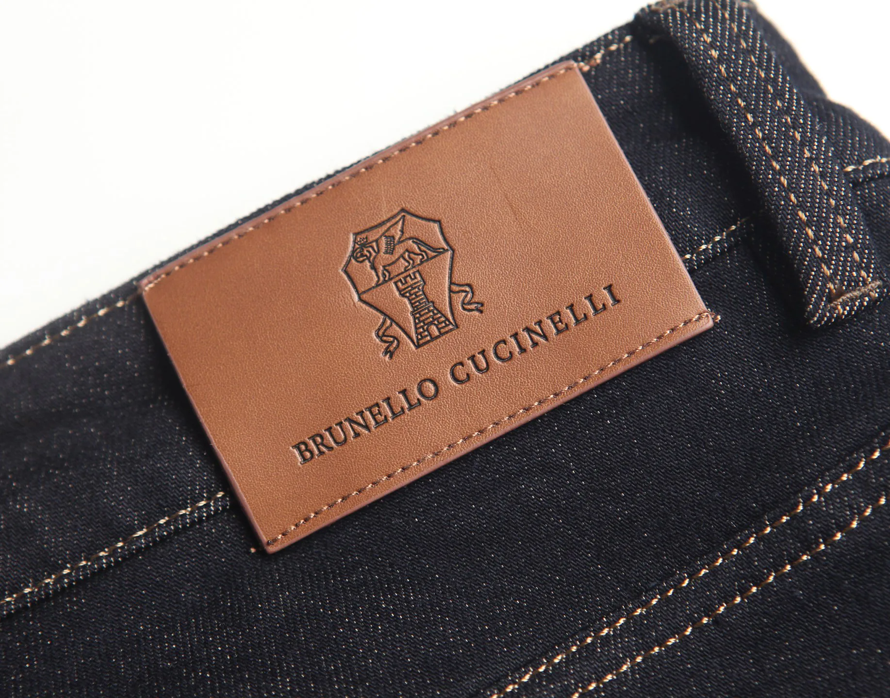 Джинсы Мужские Brunello Cucinelli 18368981