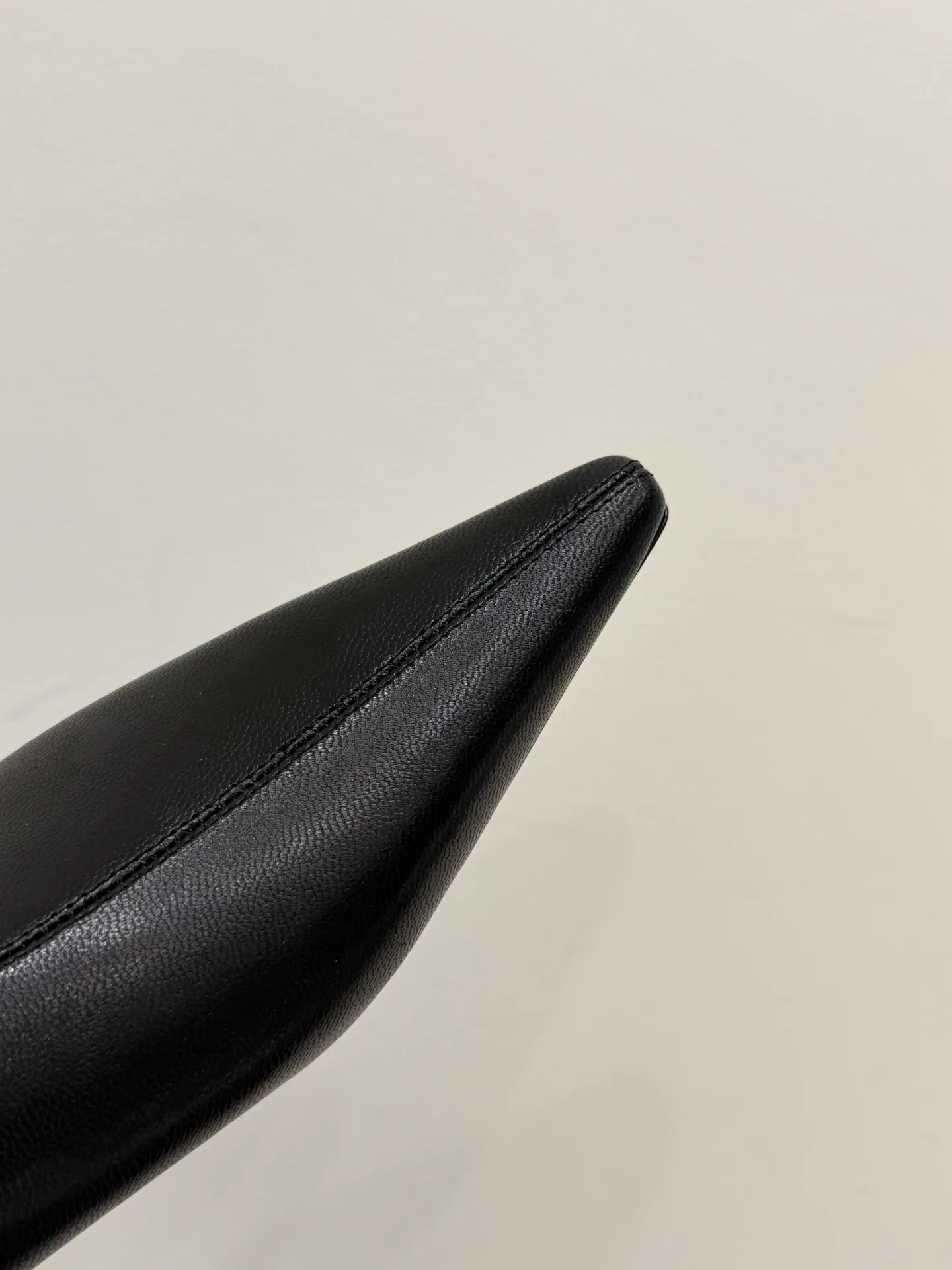 Ботильоны Женские Saint Laurent 18701857