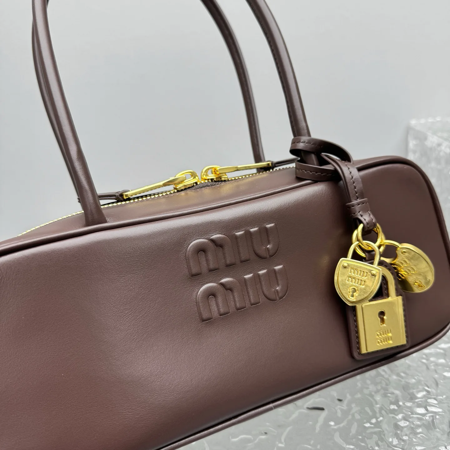 Классические Сумки Женские Miu Miu 23033