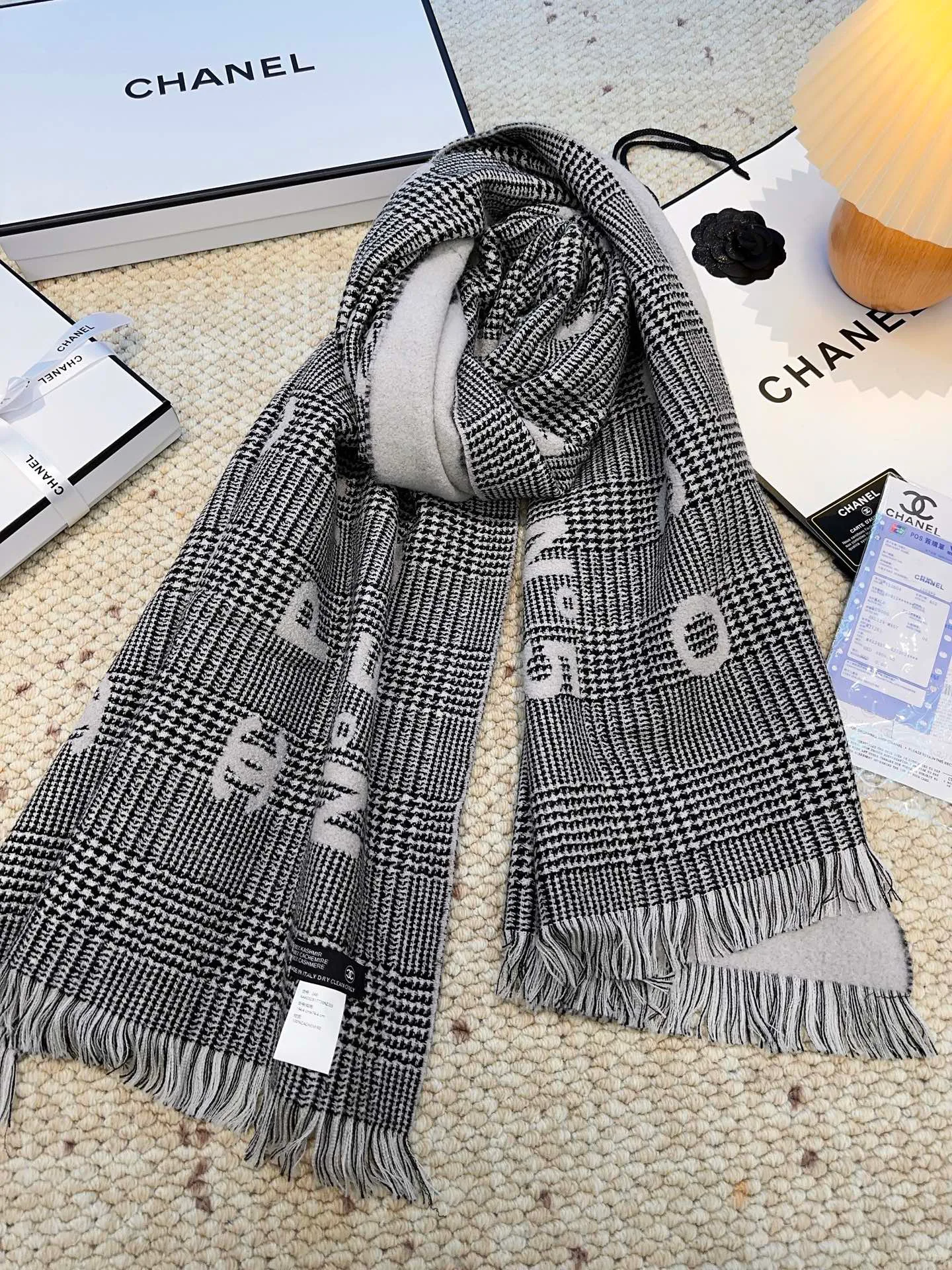 Шарфы Chanel 18401194