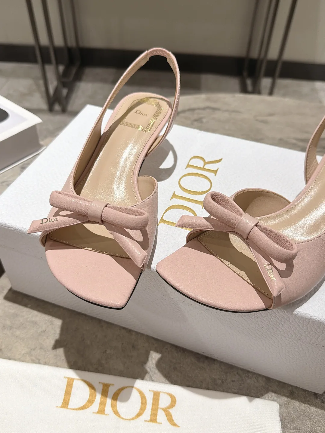 Босоножки Женские Christian Dior 17604618