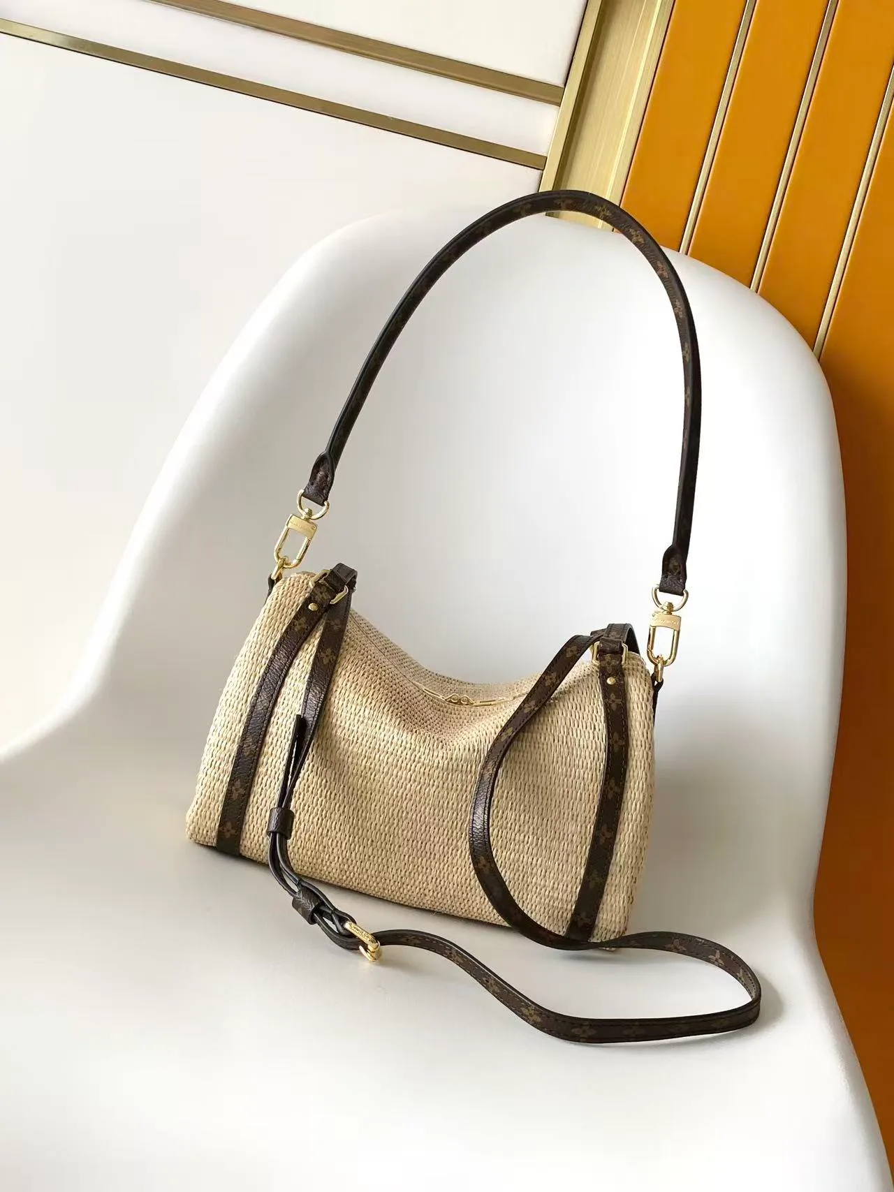 Классические Сумки Женские Louis Vuitton 17813549