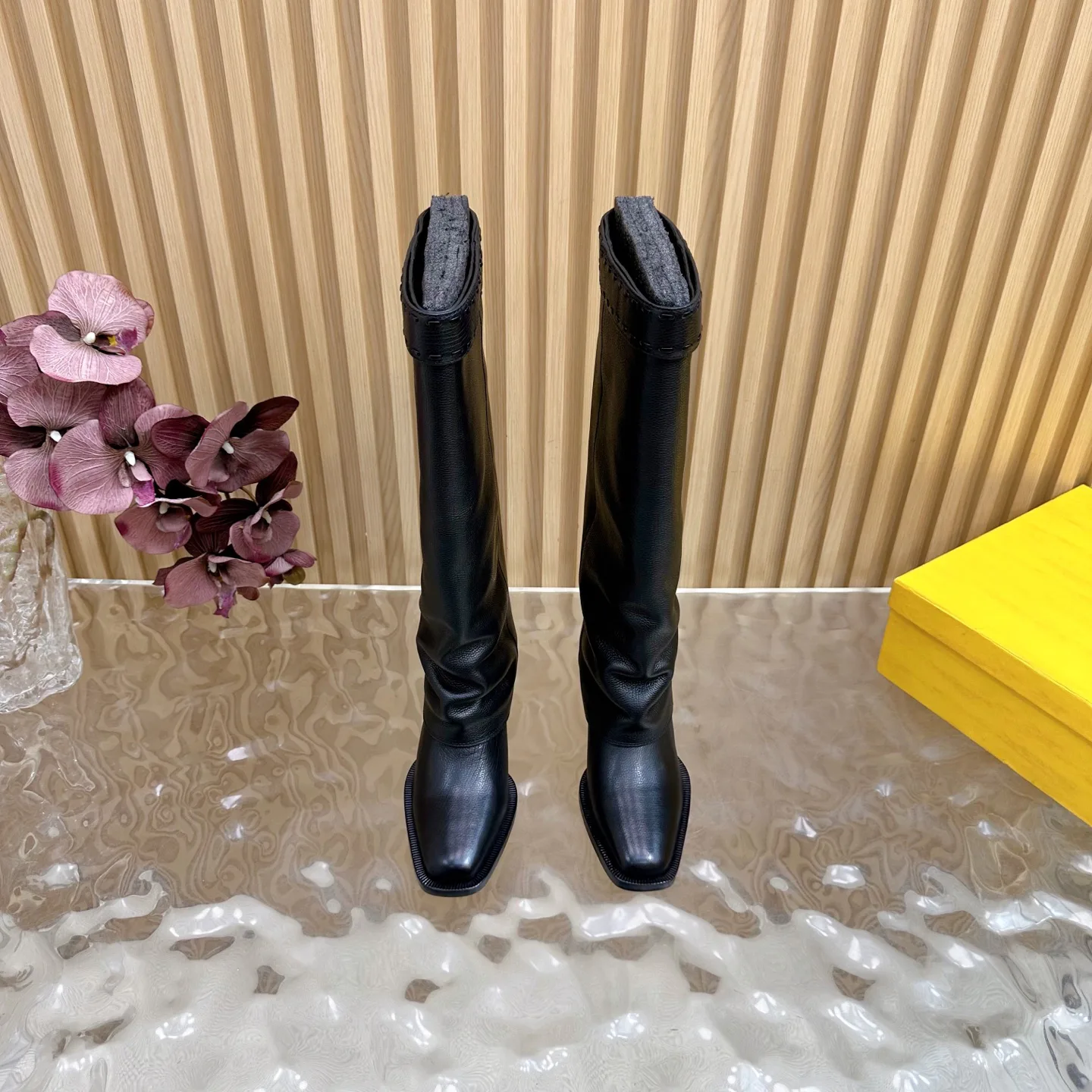 Сапоги Женские Fendi 18235455