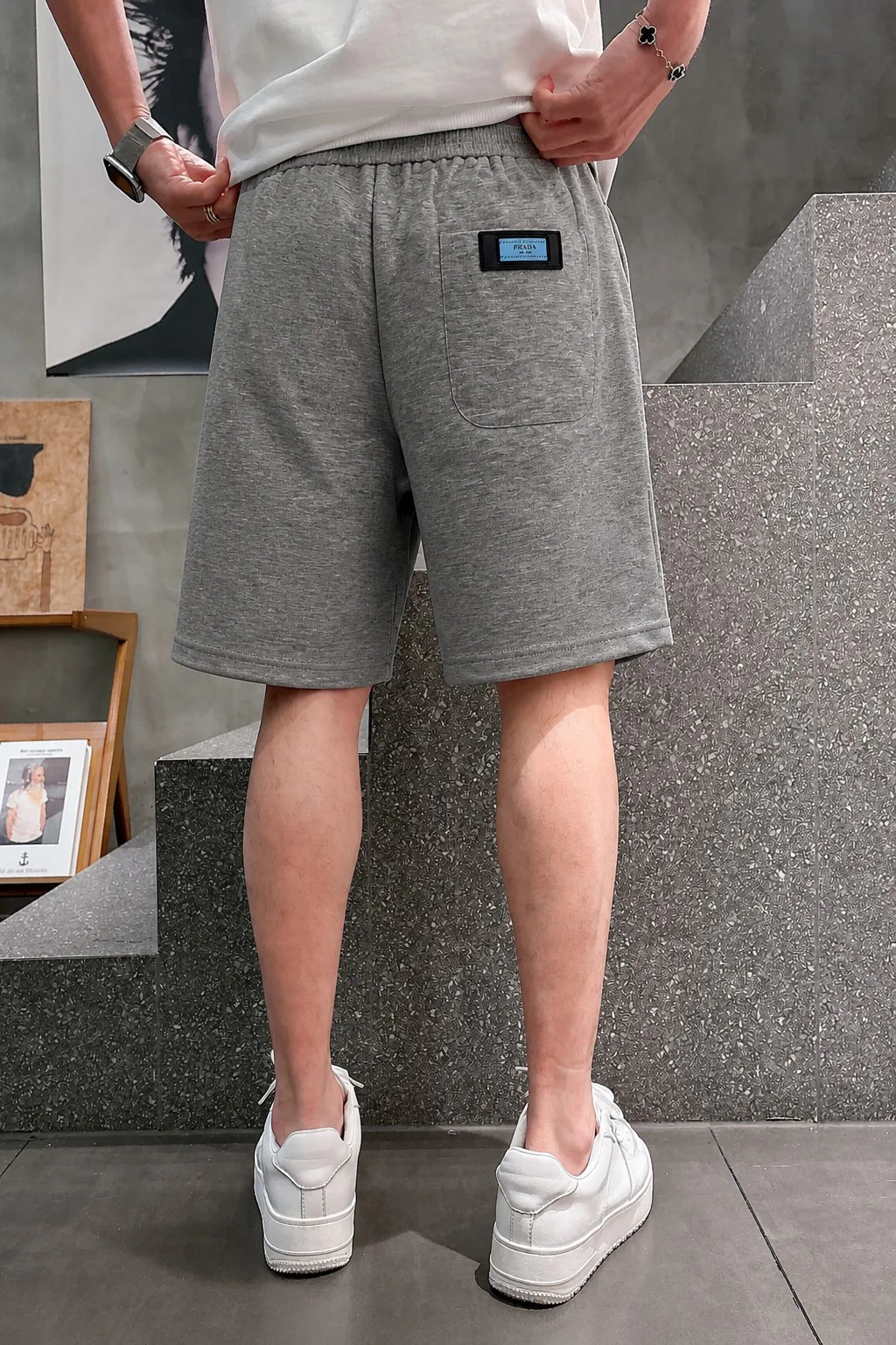 Шорты Мужские Prada 18246600