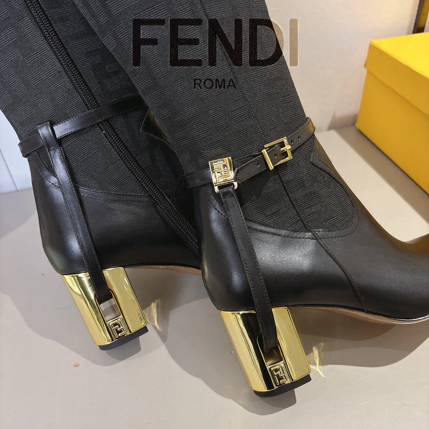 Сапоги Женские Fendi 18247881