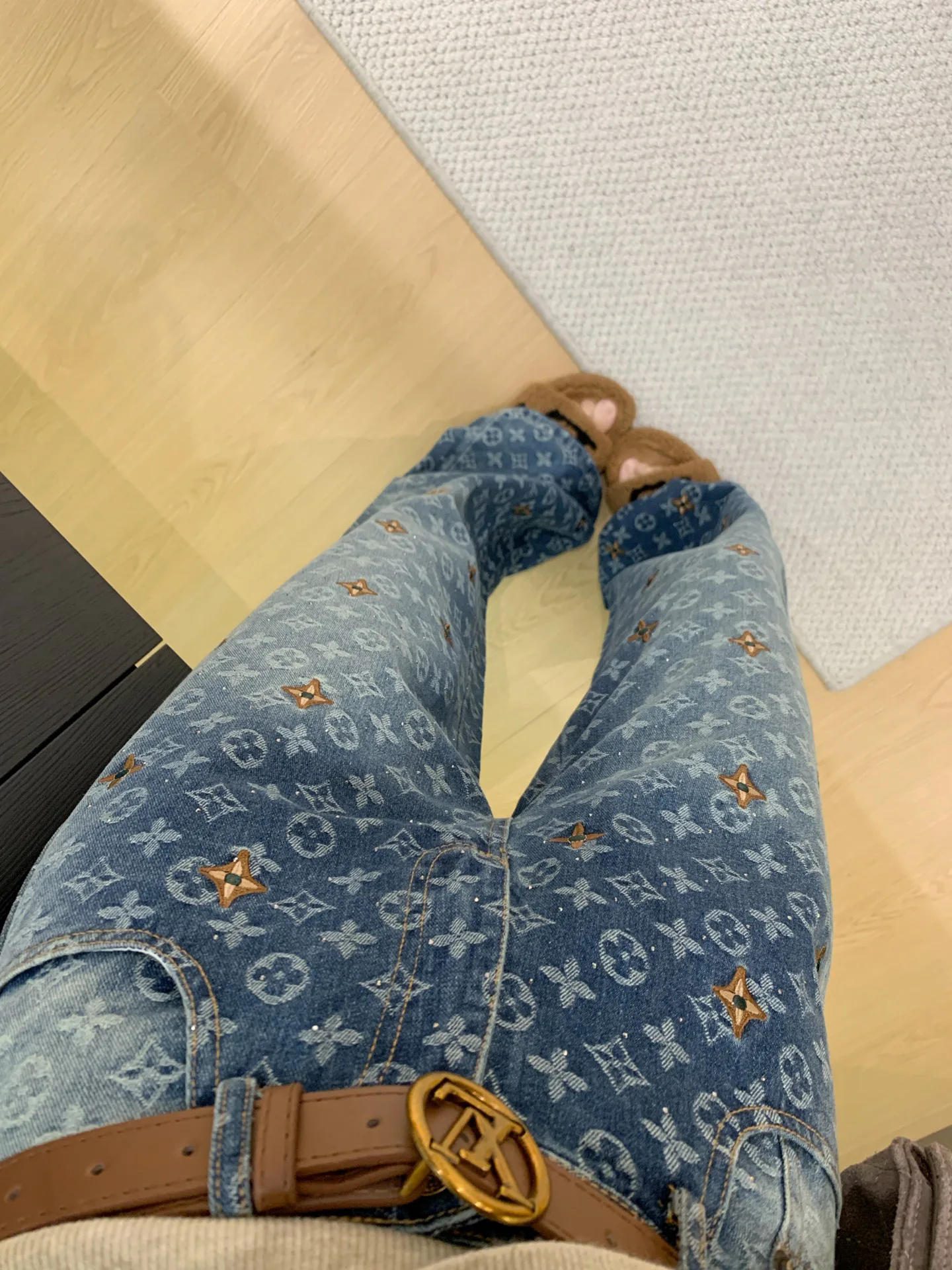 Джинсы Женские Louis Vuitton 18757314