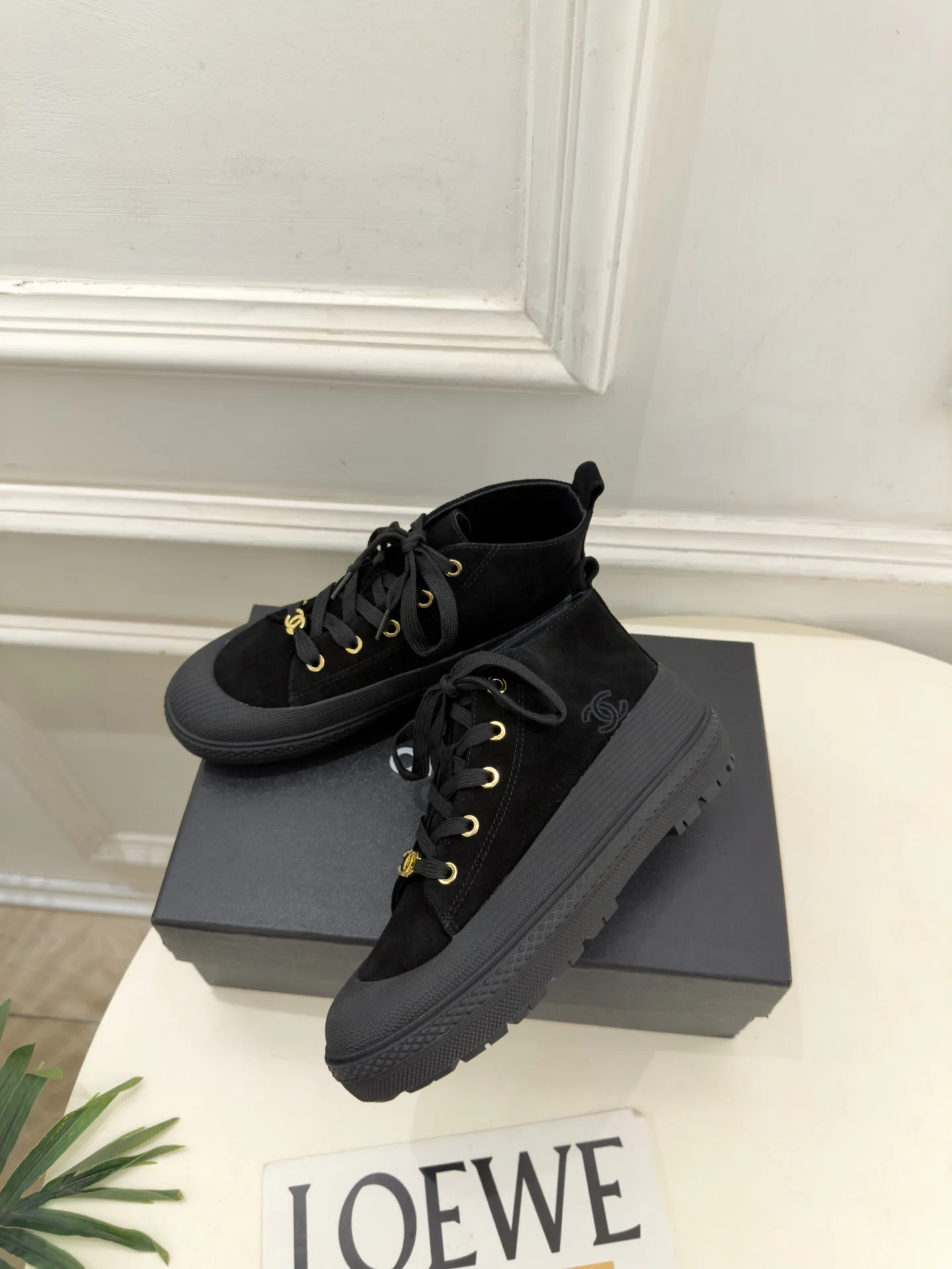 Кроссовки Женские Chanel 18346897