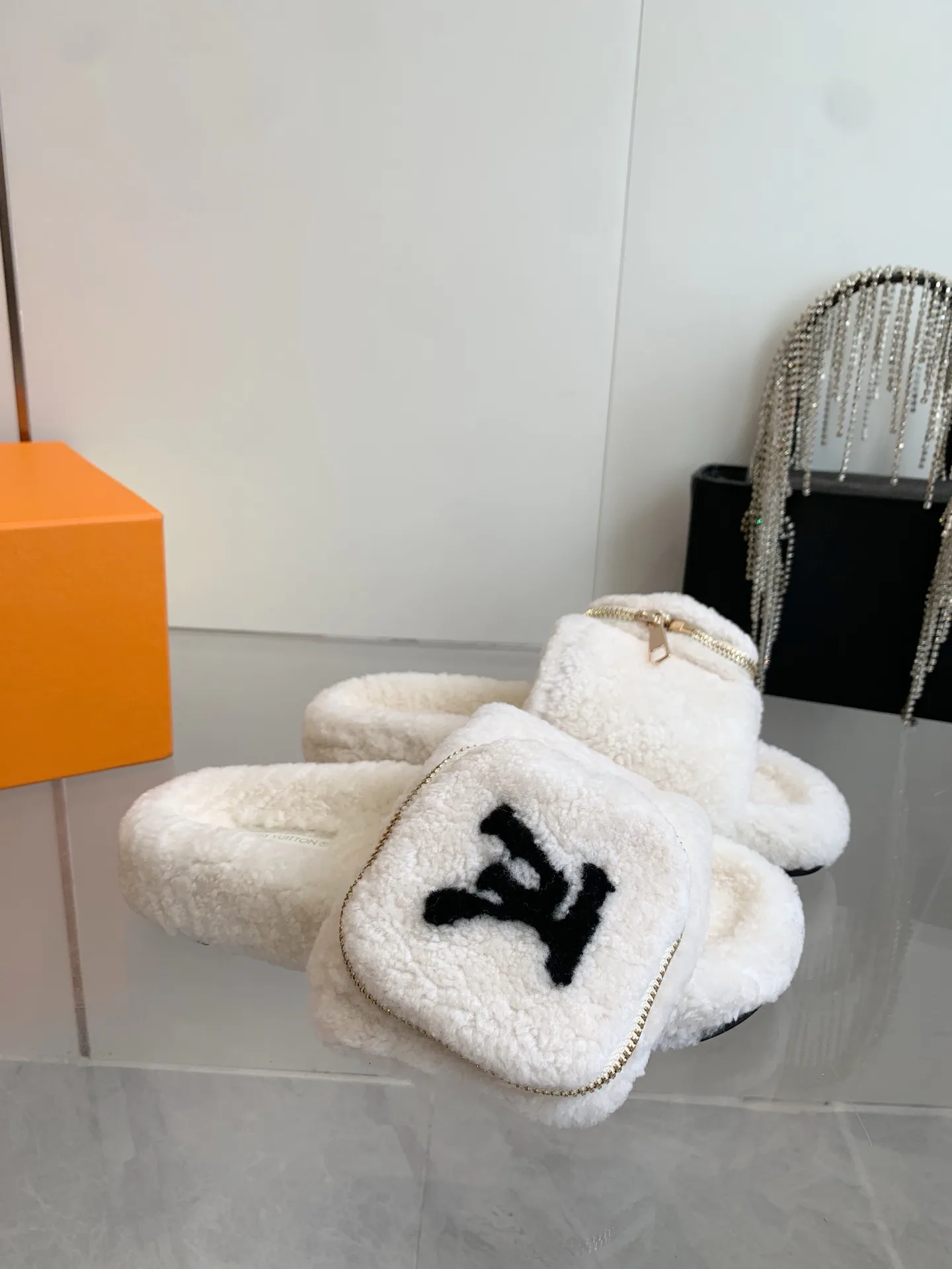 Тапочки Женские Louis Vuitton 65589