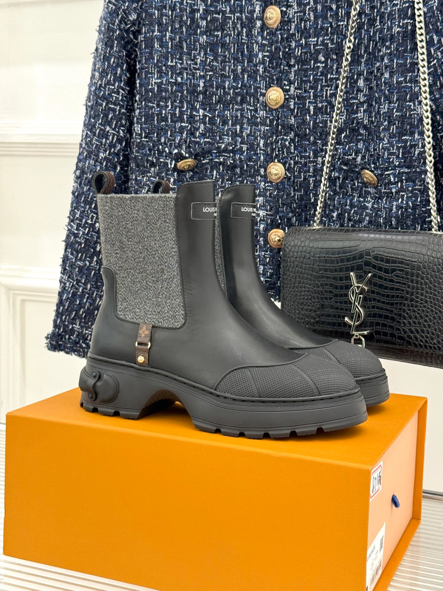 Ботинки Женские Louis Vuitton 19686143