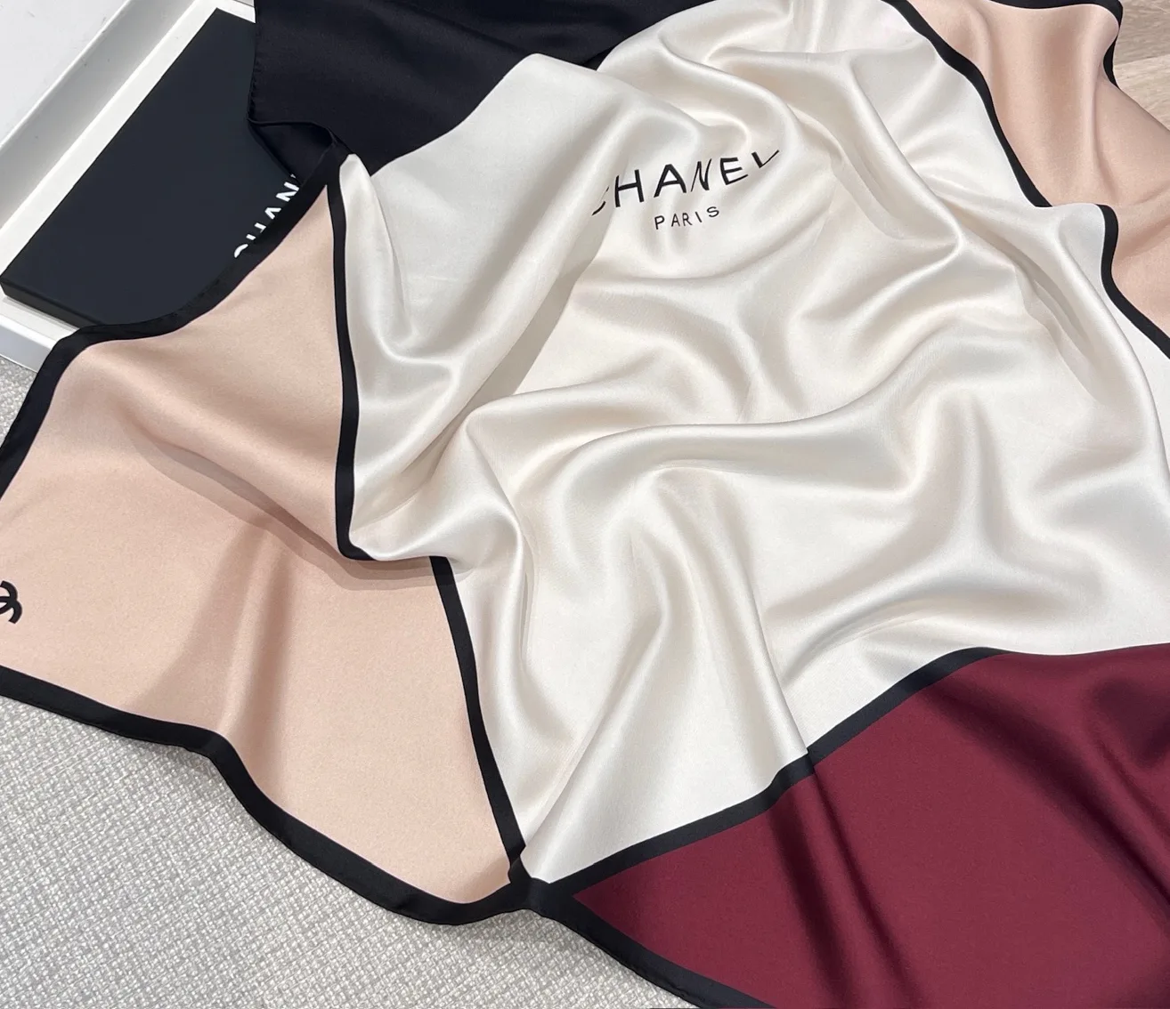 Платки Chanel 13327730
