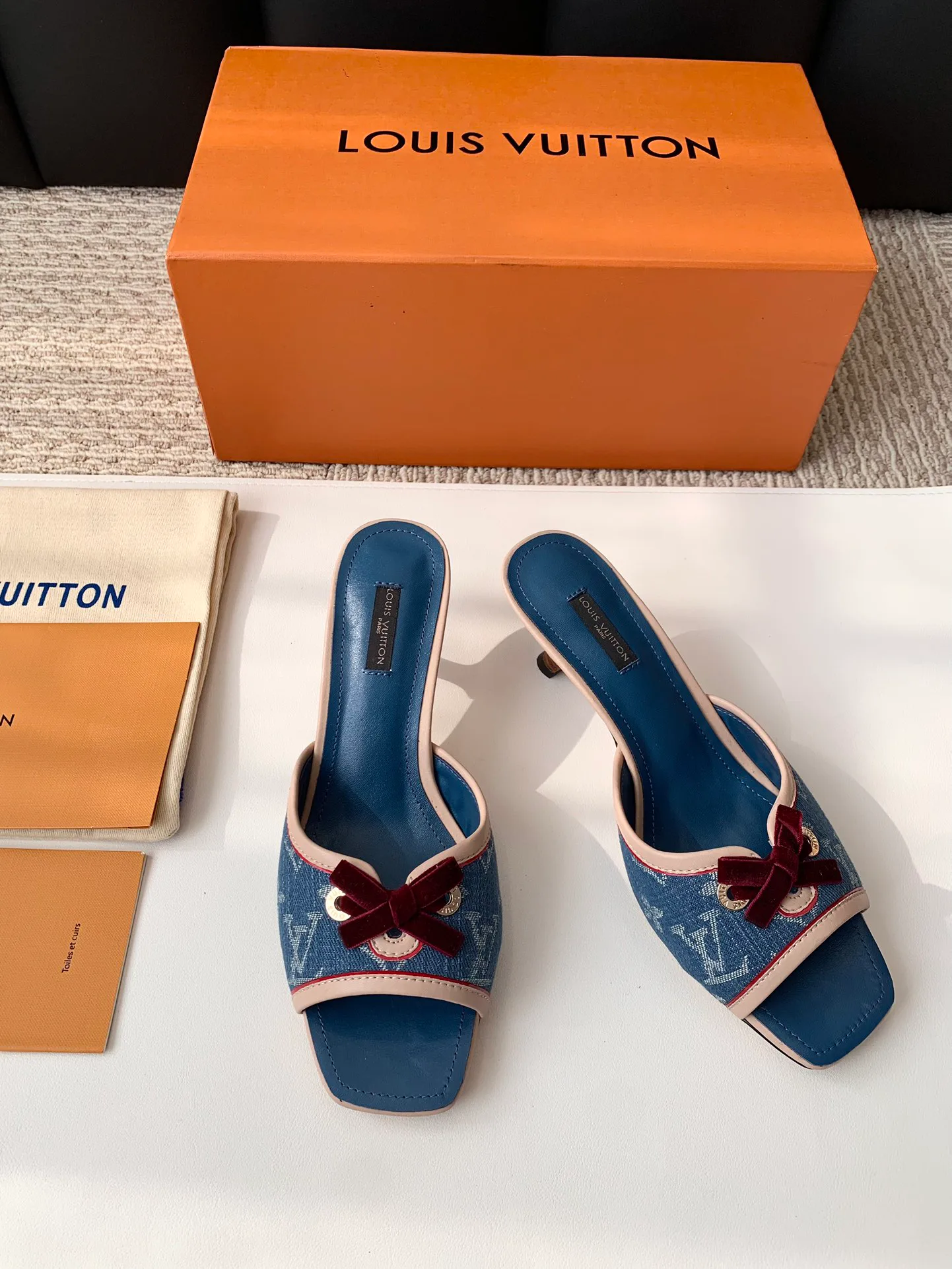 Туфли Женские Louis Vuitton 11263780