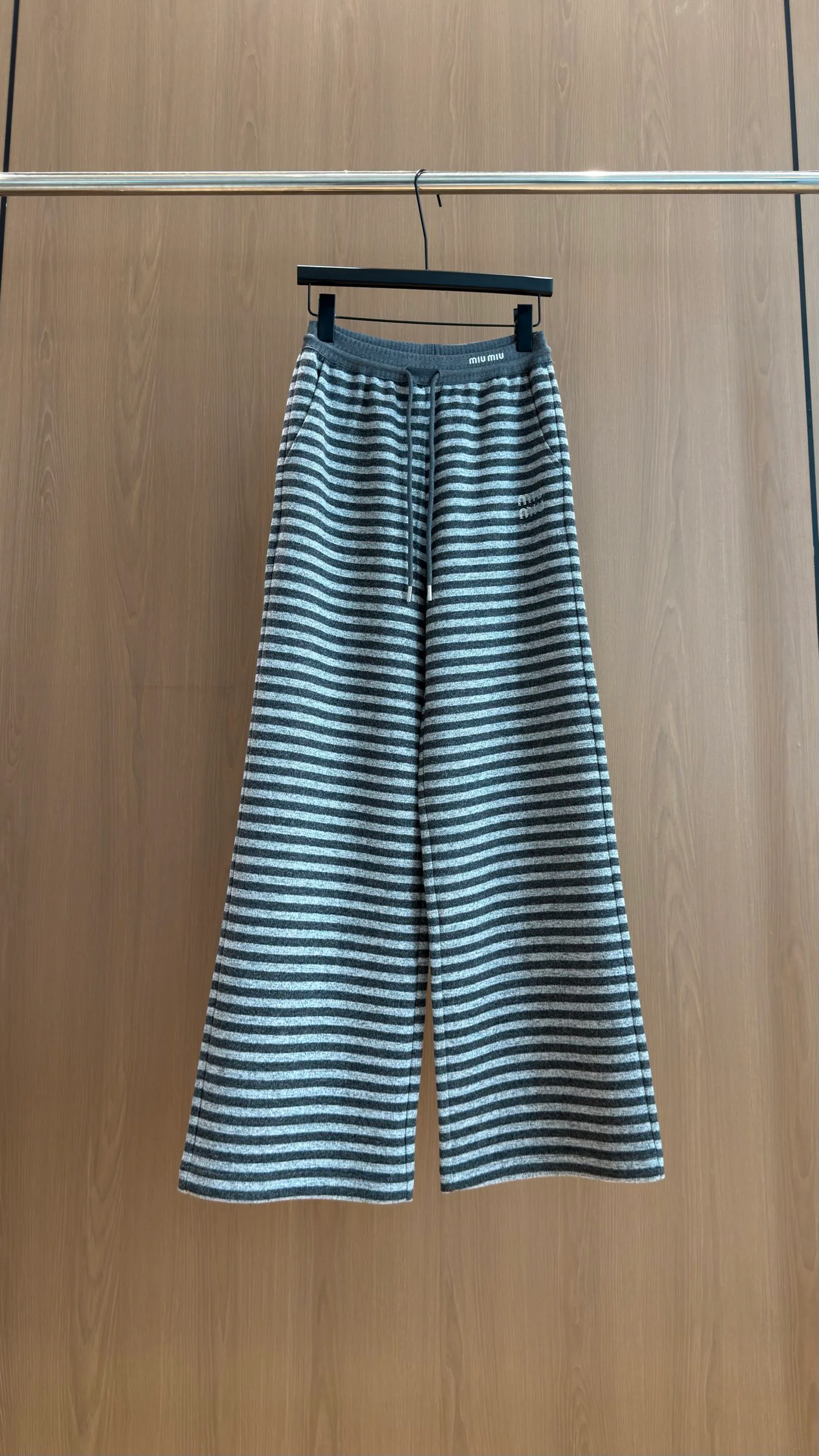 Брюки Женские Miu Miu 18735205