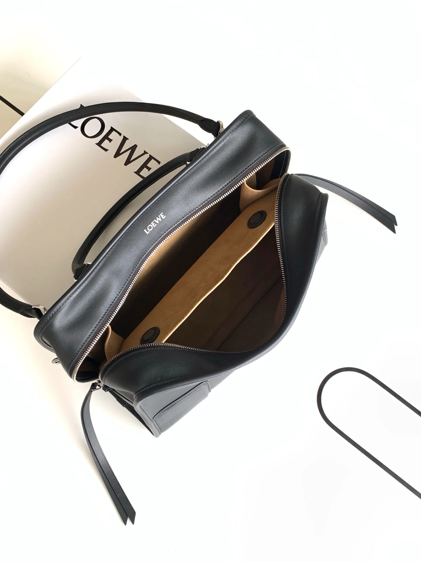 Классические Сумки Женские Loewe 13389861