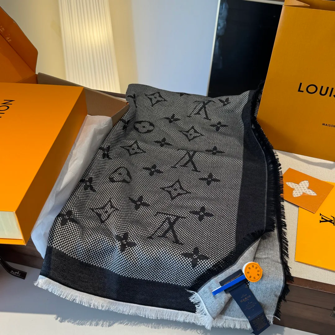 Шарфы Louis Vuitton 262379