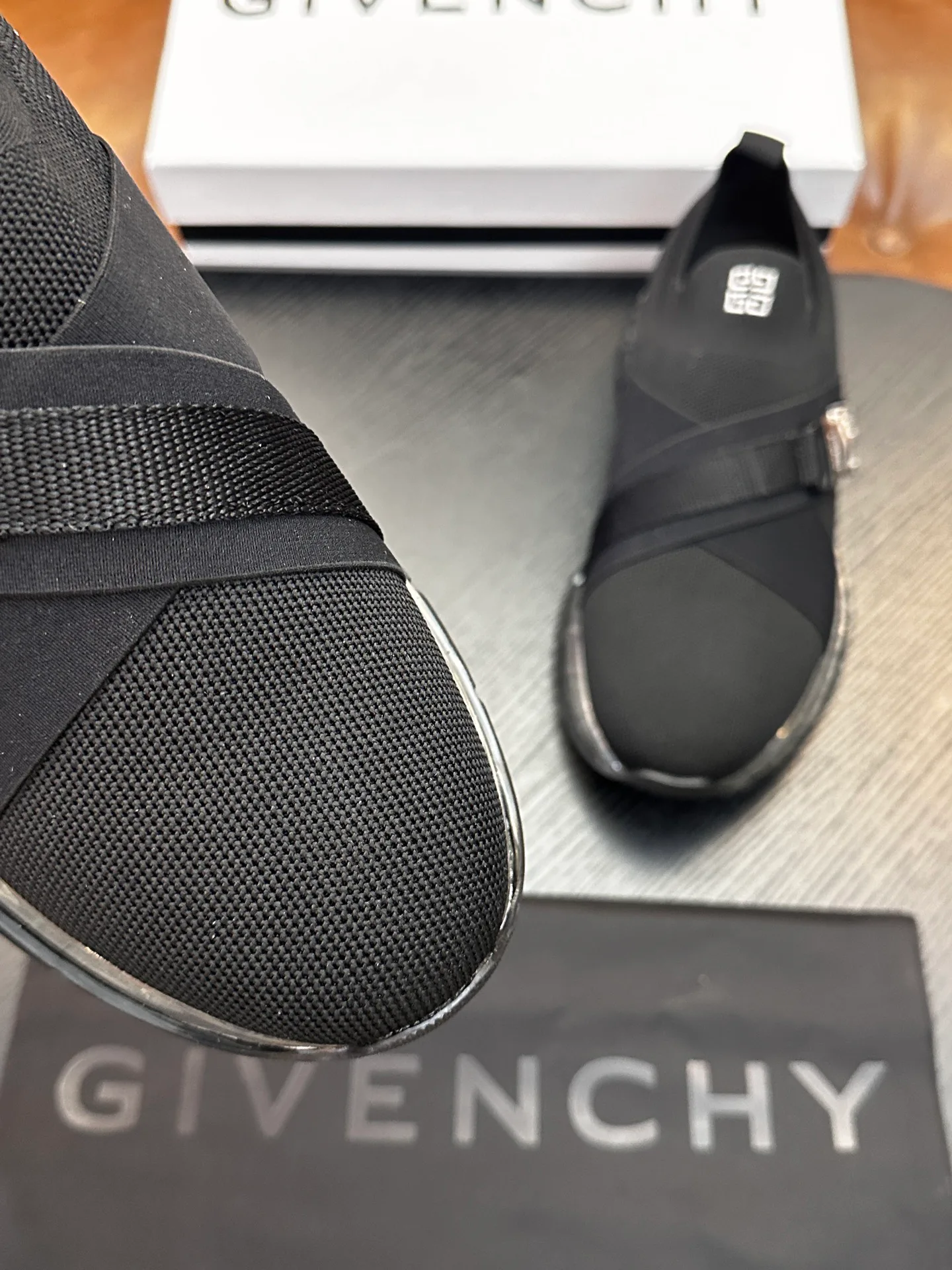 Кеды Женские Givenchy 11710511