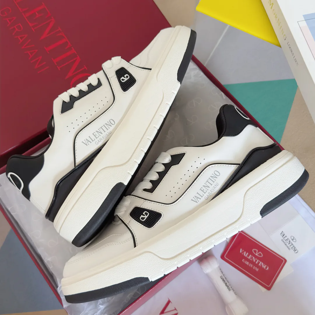 Кроссовки Женские Valentino 162668