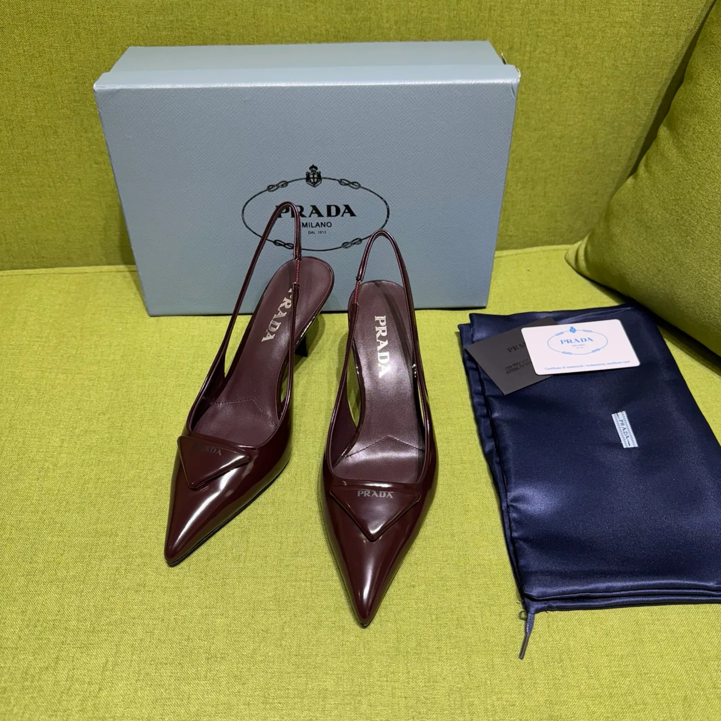 Туфли Женские Prada 10481111