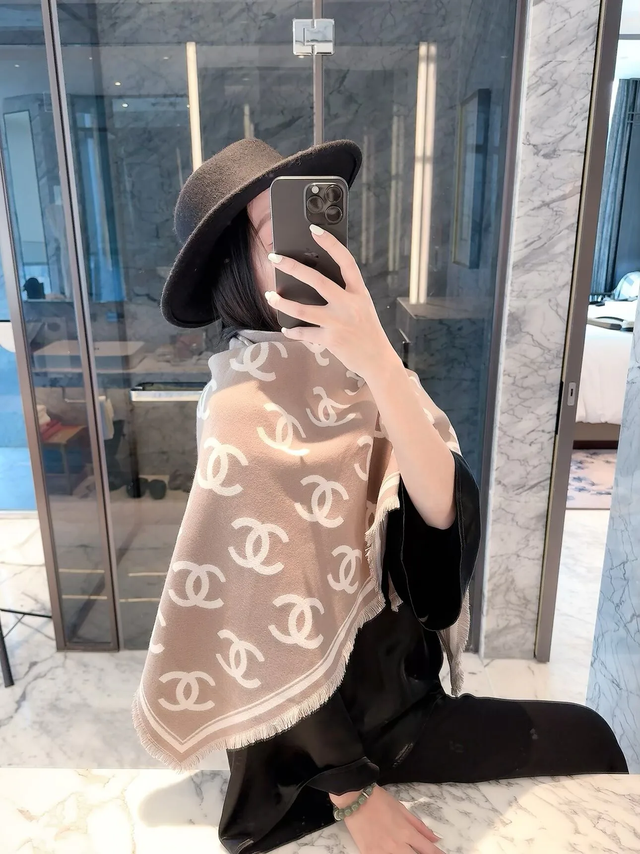 Шарфы Chanel 18002880