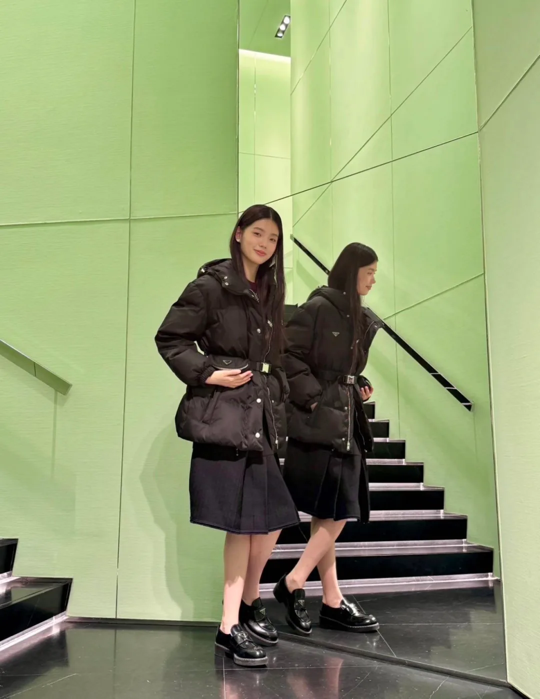Куртки И Пуховики Женские Prada 18840088
