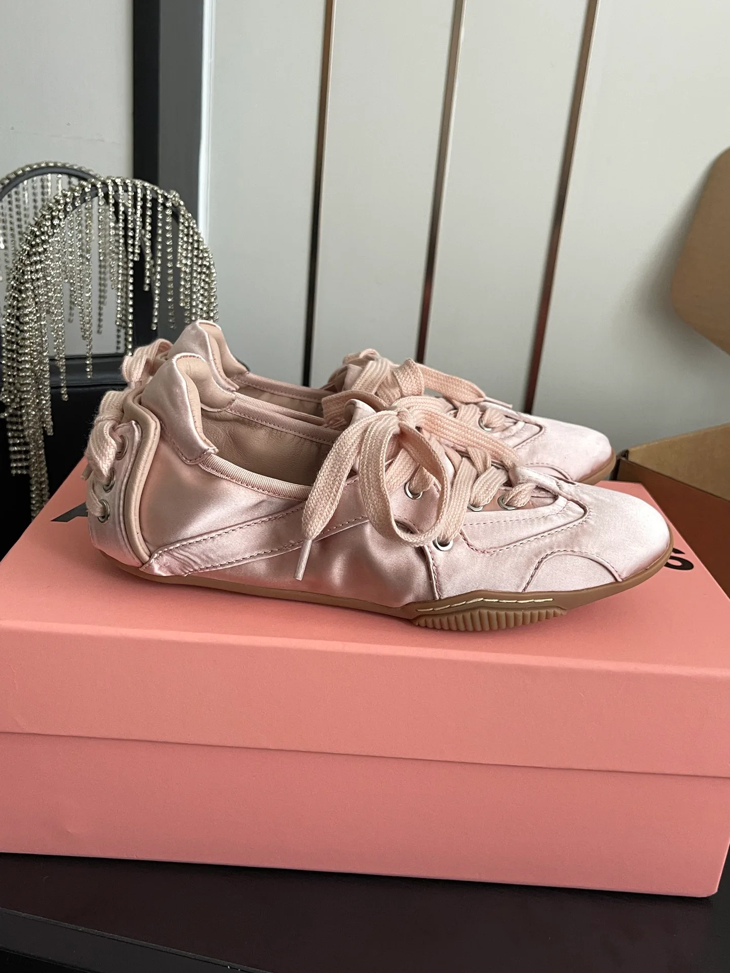 Кроссовки Женские Acne Studios 17554371