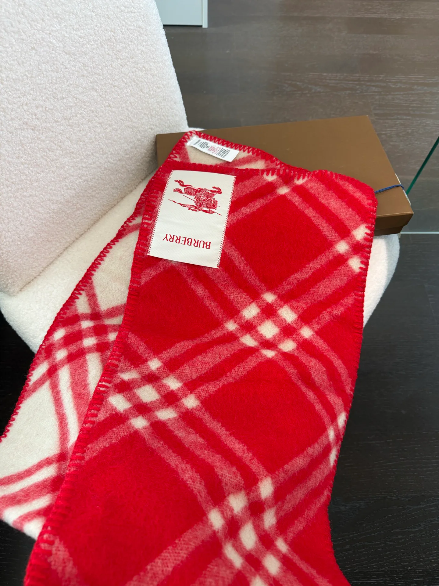 Шарфы Burberry 832108