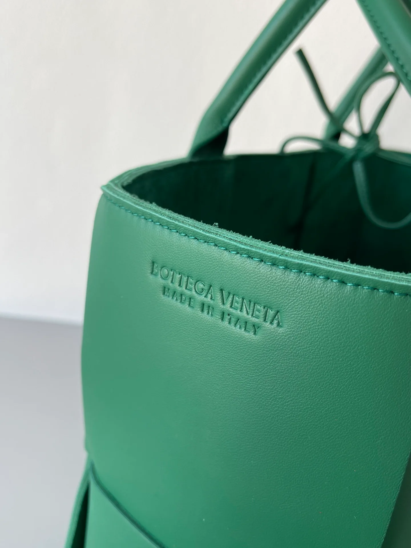 Классические Сумки Женские Bottega Veneta 368747