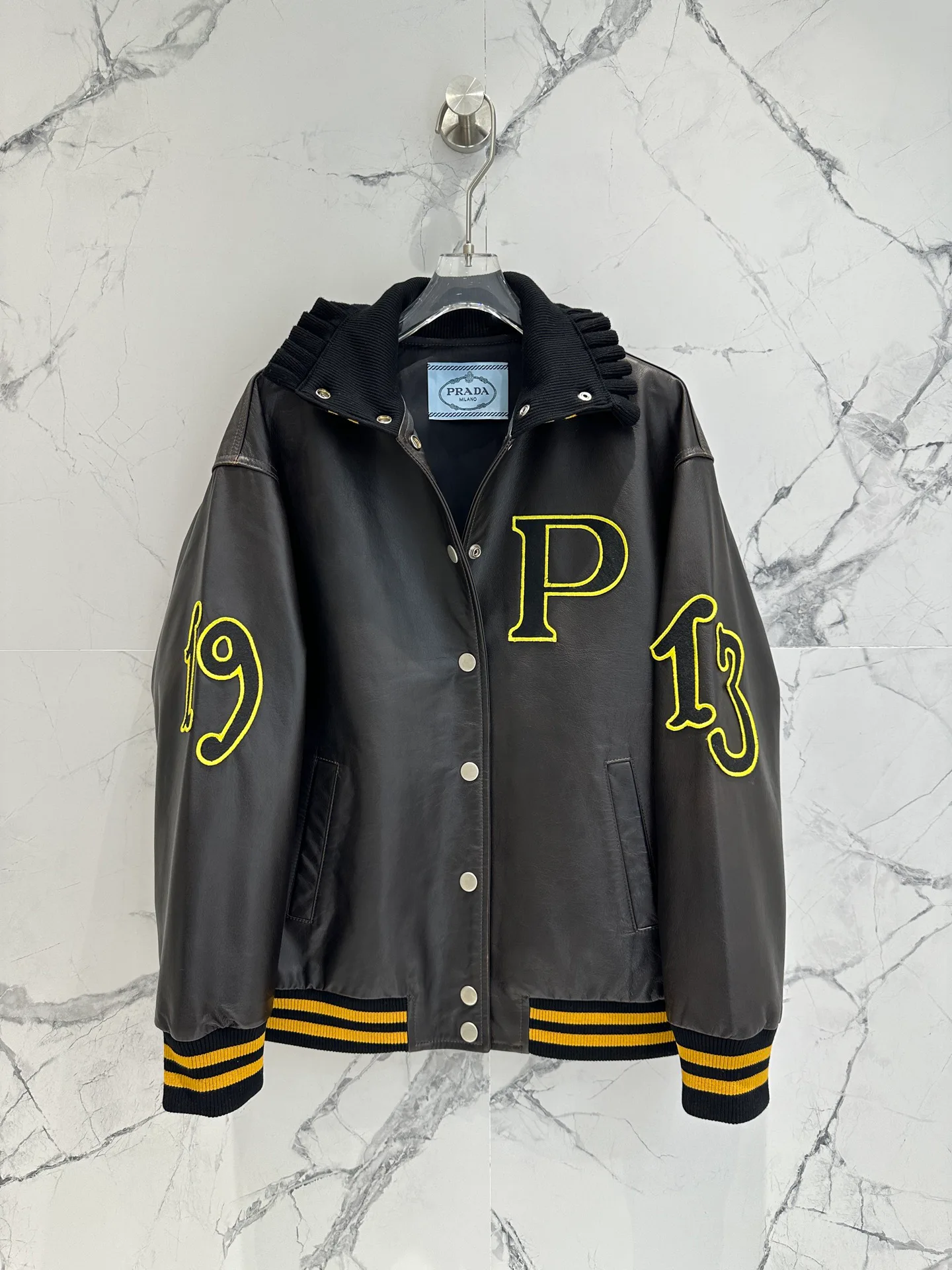 Кожаные Куртки И Дублёнки Мужские Prada 11181084