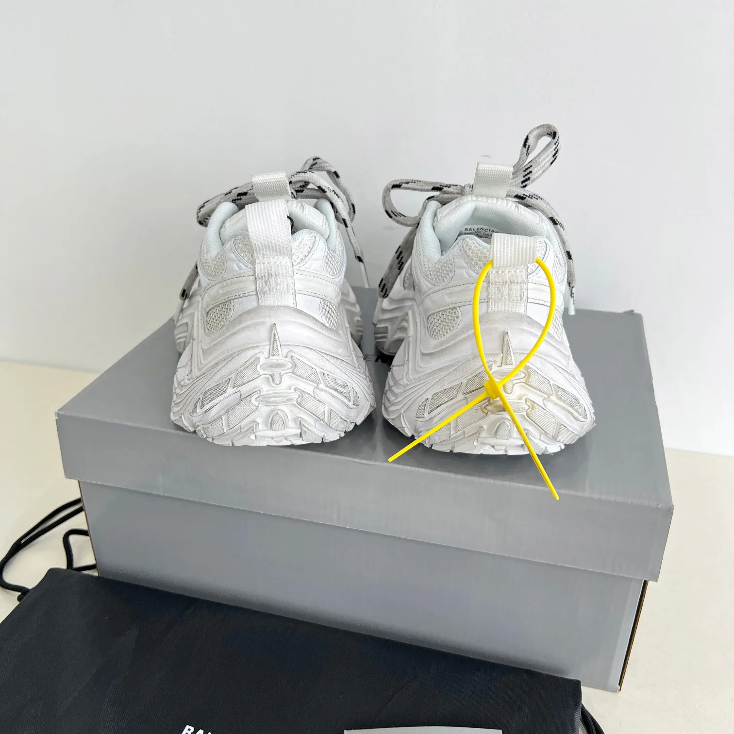 Кроссовки Мужские Balenciaga 17759468