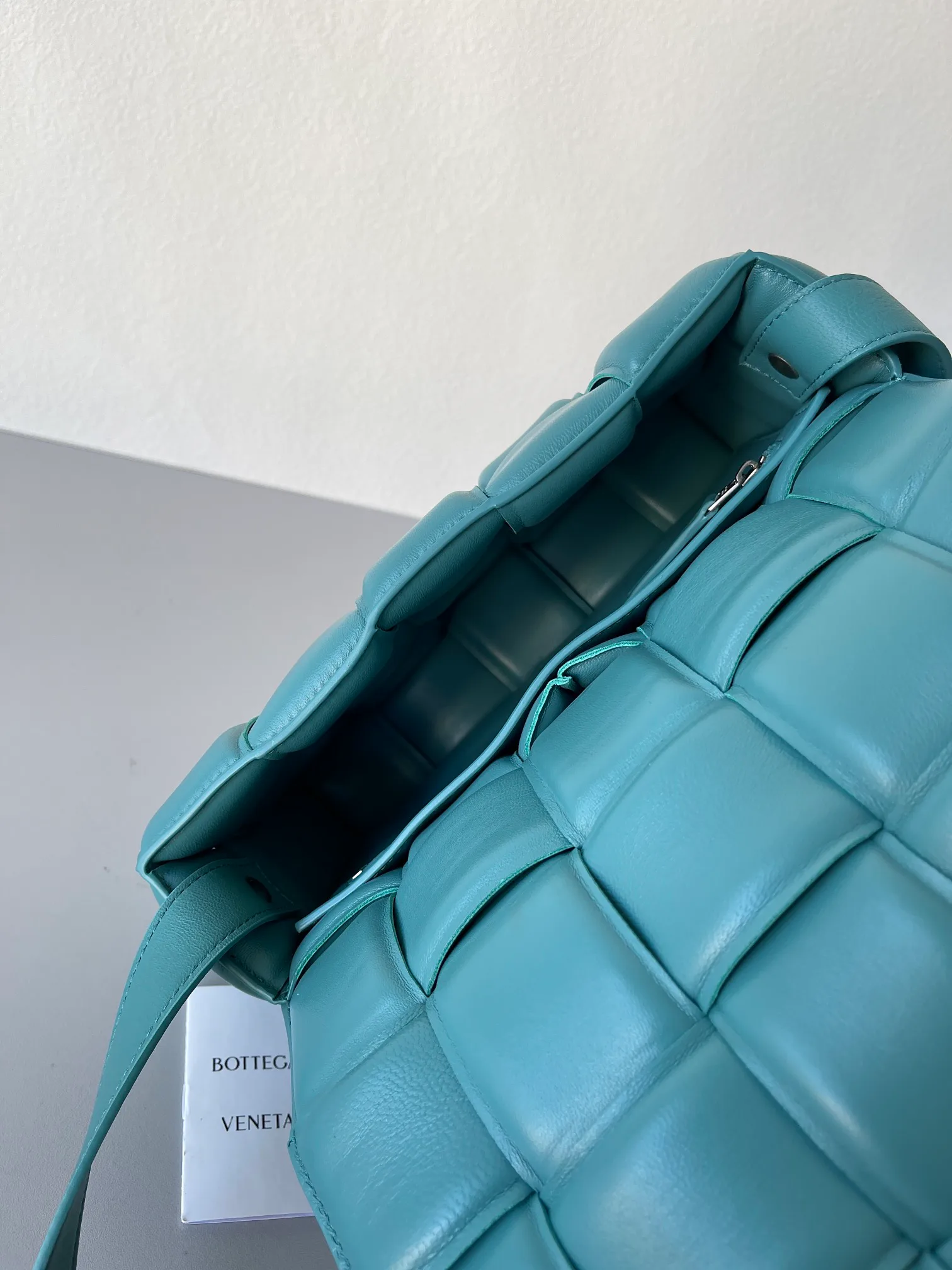 Классические Сумки Женские Bottega Veneta 17434737