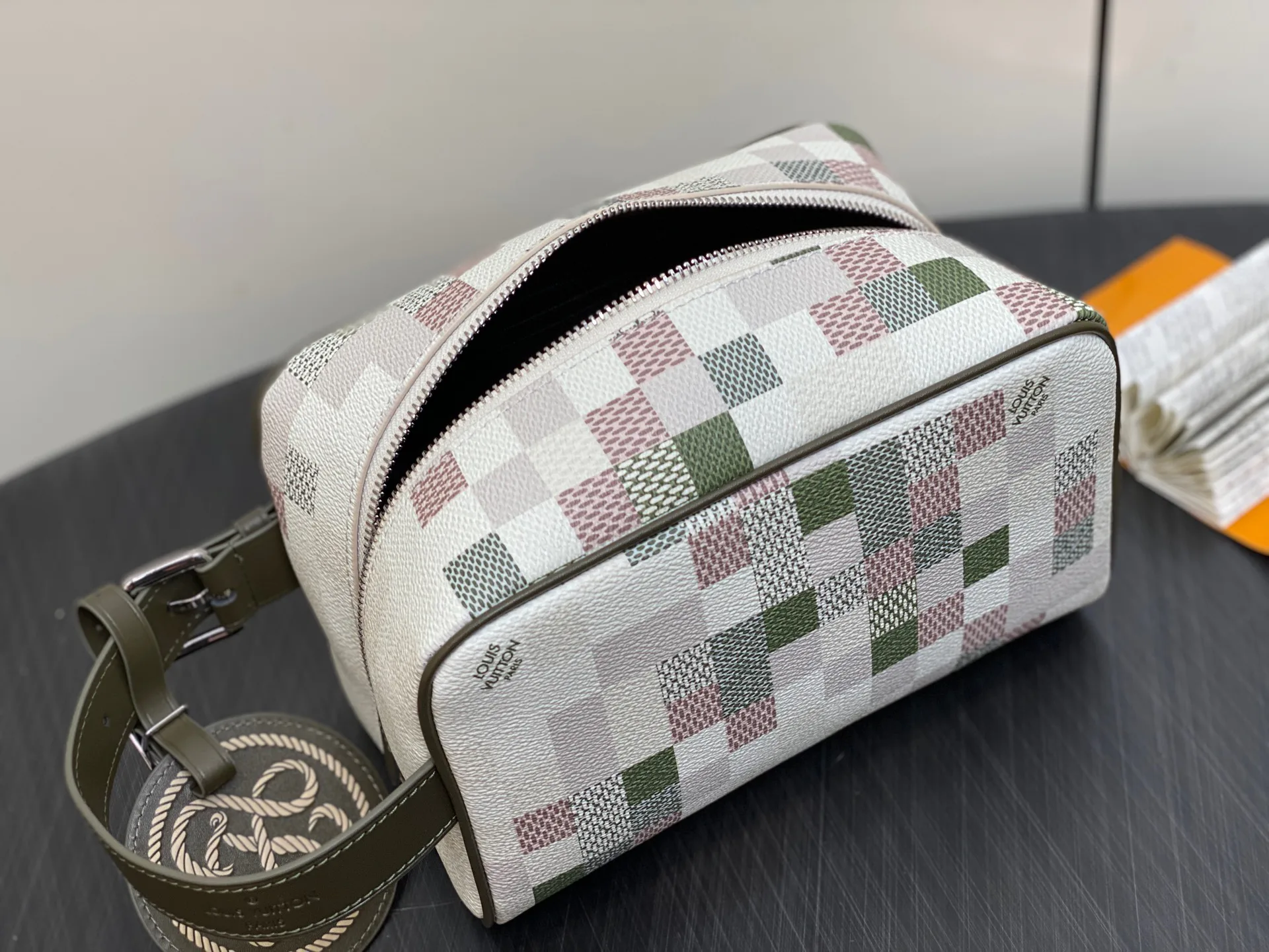 Клатчи Женские Louis Vuitton 10984