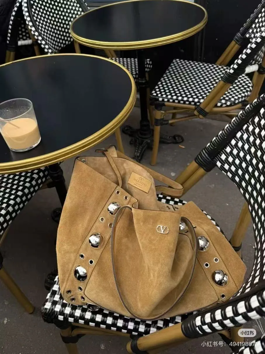 Классические Сумки Женские Valentino 941352