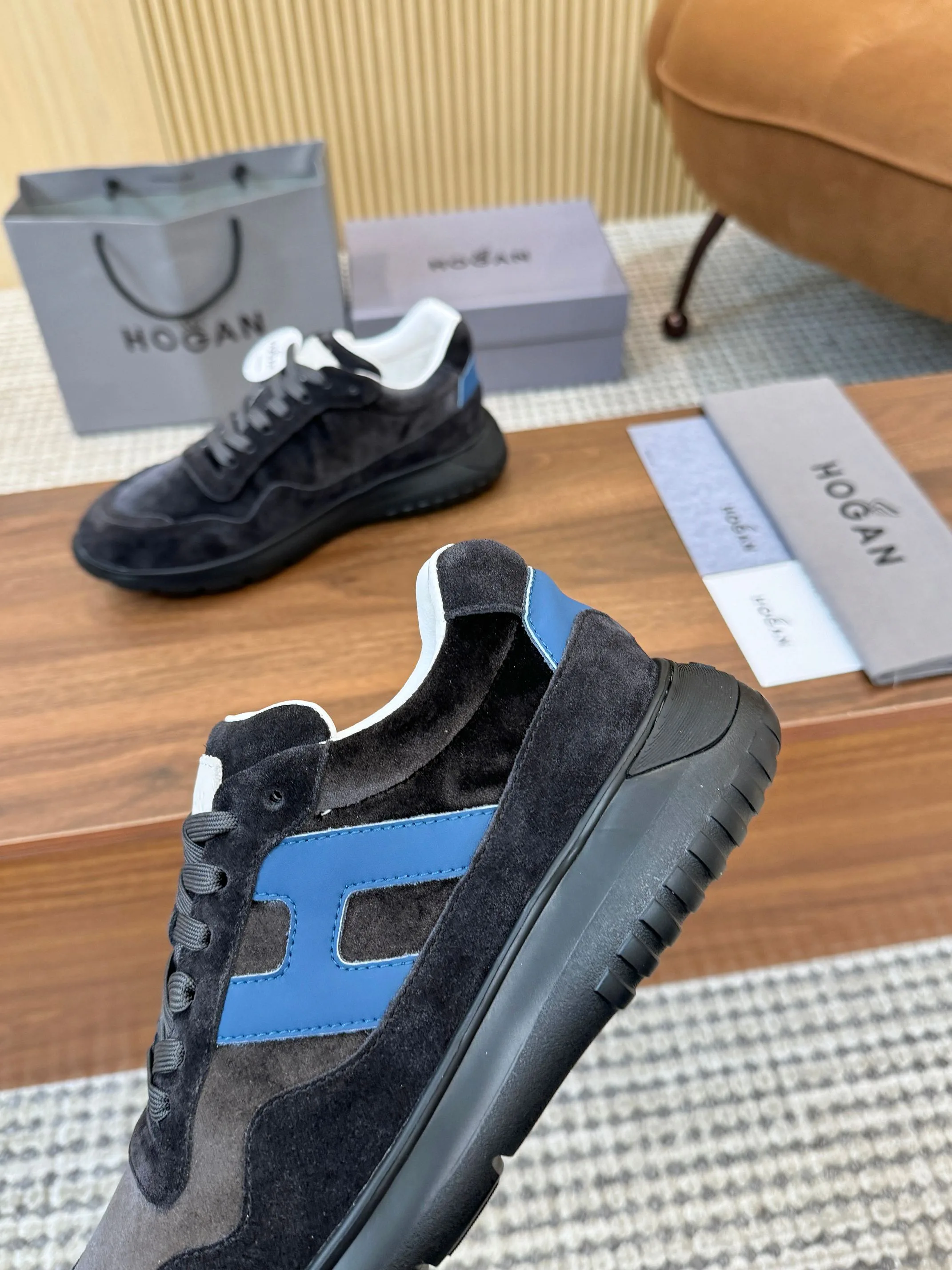 Кроссовки Женские Hogan 12835345