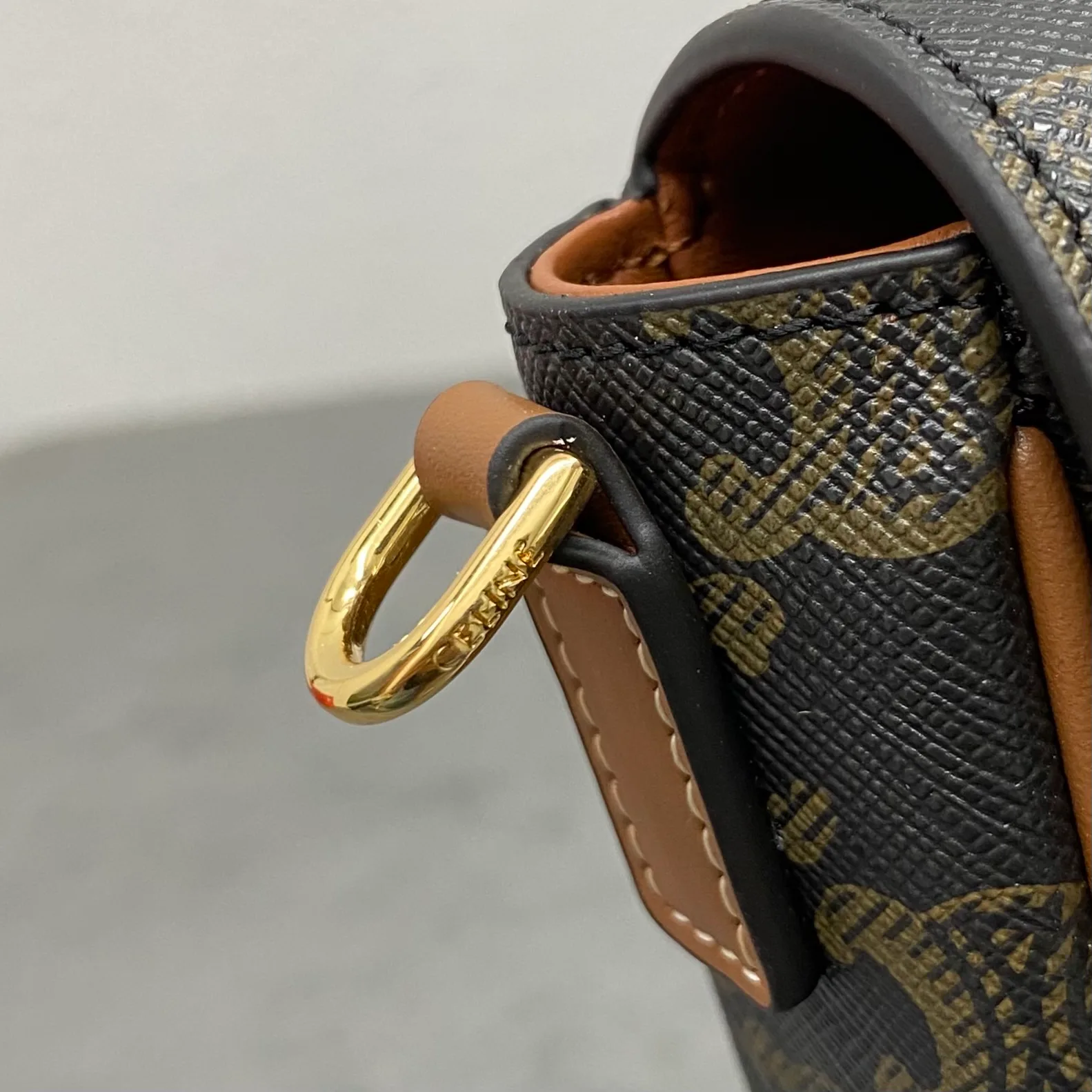 Классические Сумки Женские Celine 12604685