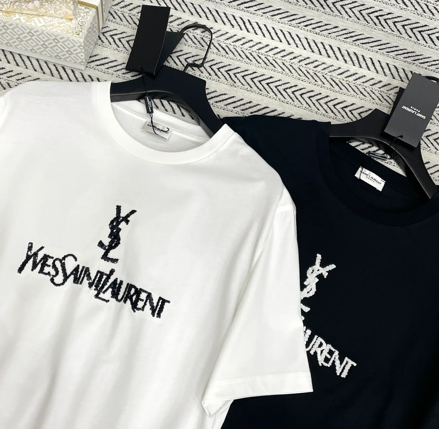 Футболки Женские Saint Laurent 4689396