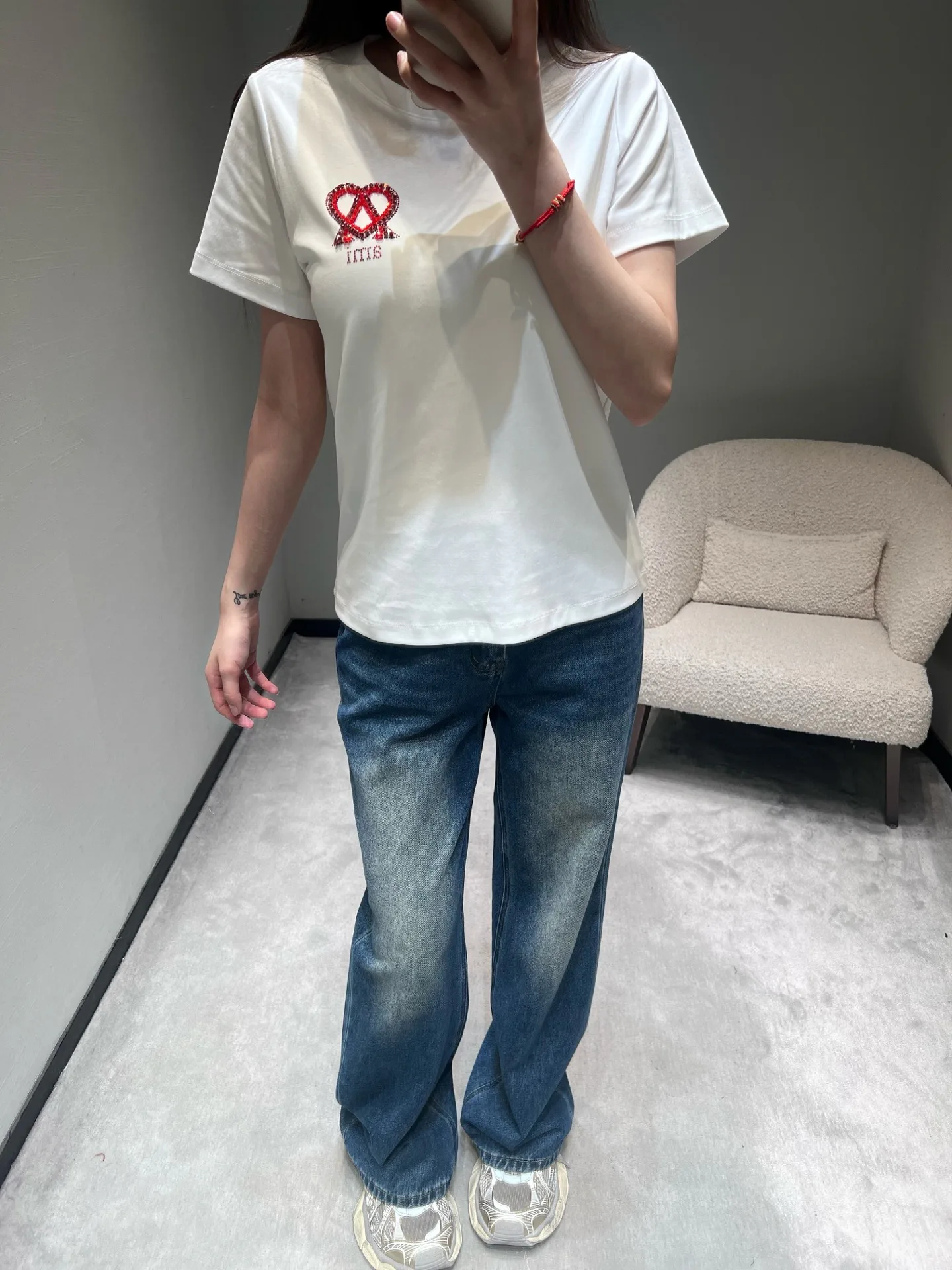 Футболки Женские Ami Paris 5414383