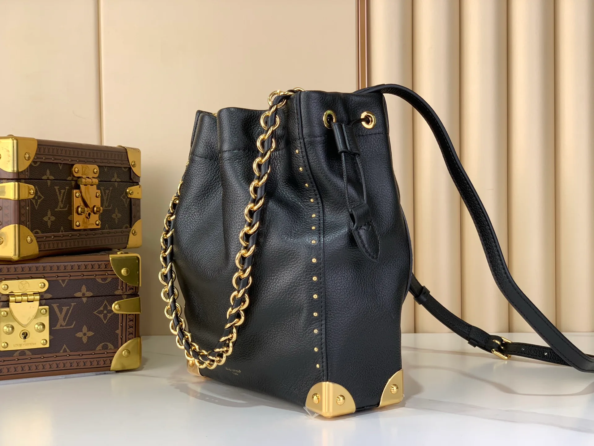 Классические Сумки Женские Louis Vuitton 13096124